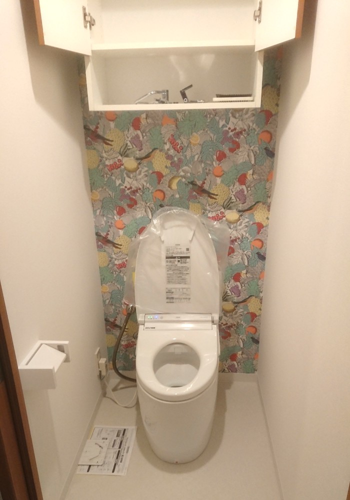 壁紙張り替えリフォーム　トイレ
