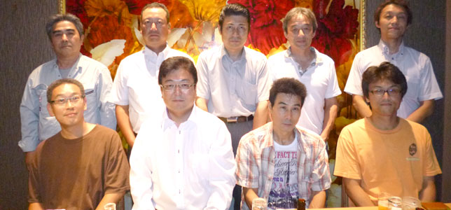 社員集合写真