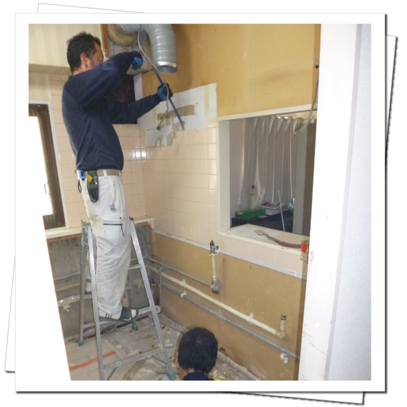 キッチンリフォーム　工事中
